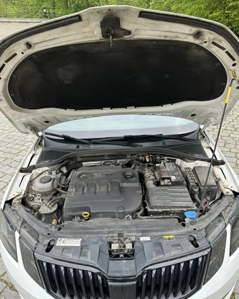 Skoda Octavia cena 45900 przebieg: 217490, rok produkcji 2019 z Nysa małe 254